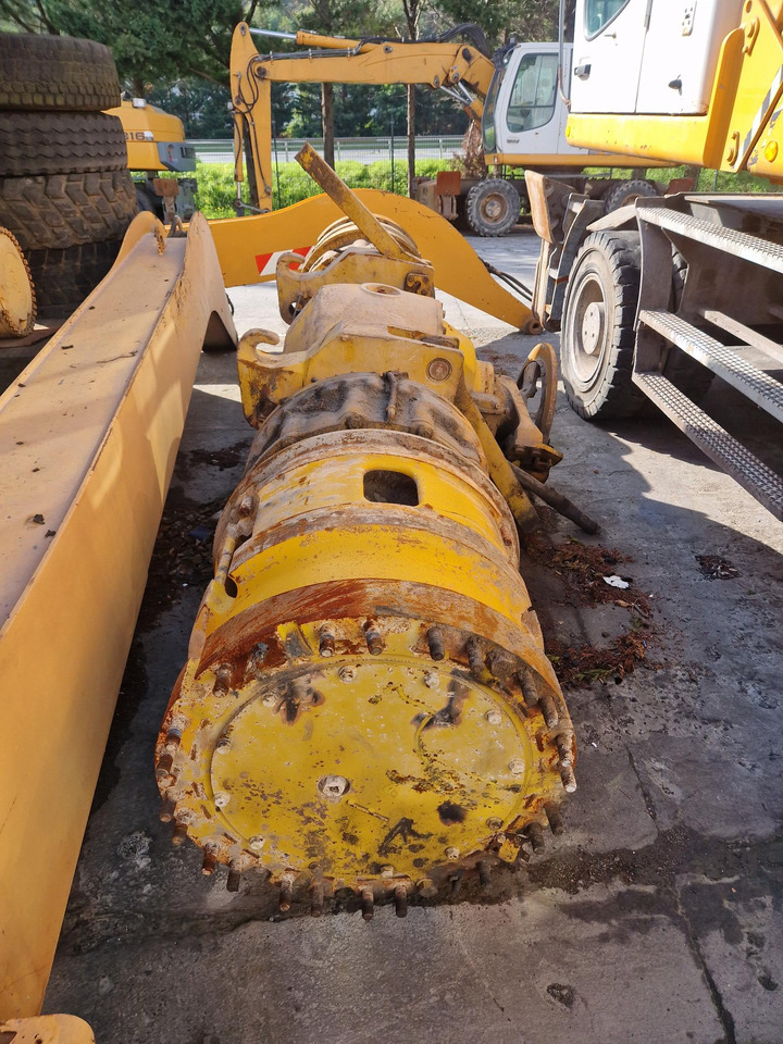 EJE TRASERO KOMATSU KWA055HD-4 - Náprava a diely pre Stavebné stroje: obrázok 1 EJE TRASERO KOMATSU KWA055HD-4 - Náprava a diely pre Stavebné stroje: obrázok 1