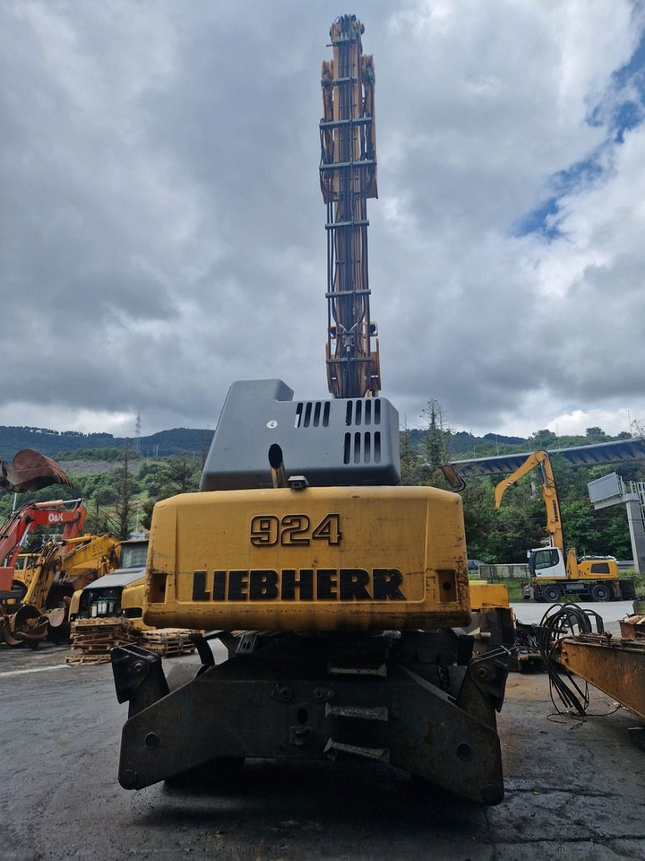LIEBHERR A924C - Překládkové rýpadlo: obrázok 2 LIEBHERR A924C - Překládkové rýpadlo: obrázok 2