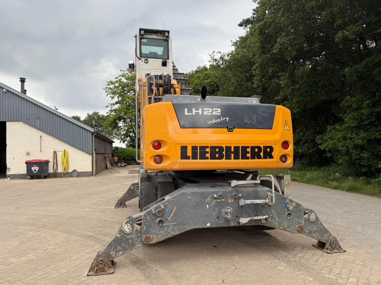 LIEBHERR LH22M - Překládkové rýpadlo: obrázok 1 LIEBHERR LH22M - Překládkové rýpadlo: obrázok 1
