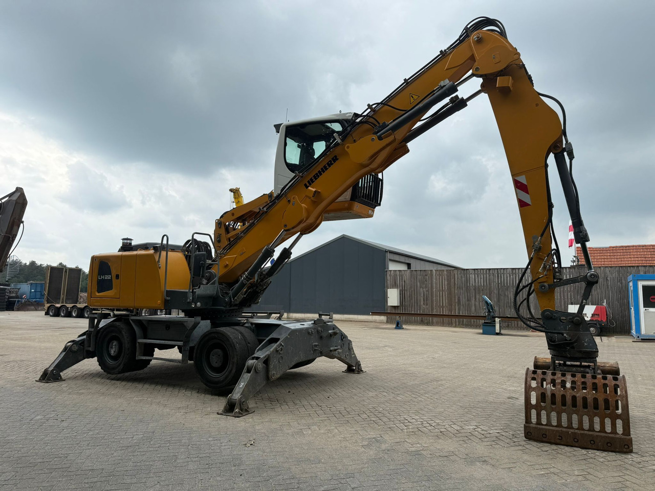 LIEBHERR LH22M - Překládkové rýpadlo: obrázok 4 LIEBHERR LH22M - Překládkové rýpadlo: obrázok 4
