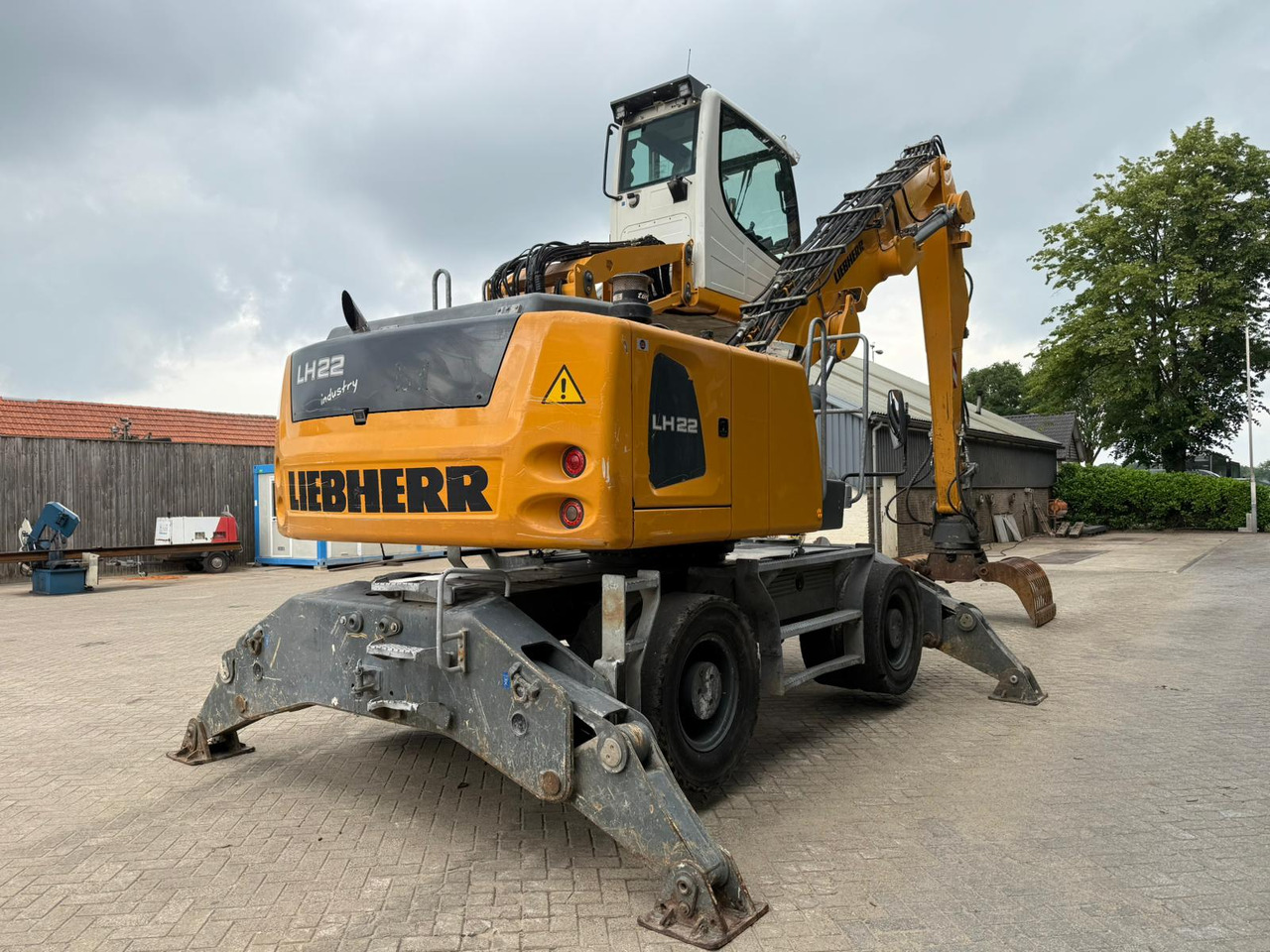 LIEBHERR LH22M - Překládkové rýpadlo: obrázok 2 LIEBHERR LH22M - Překládkové rýpadlo: obrázok 2