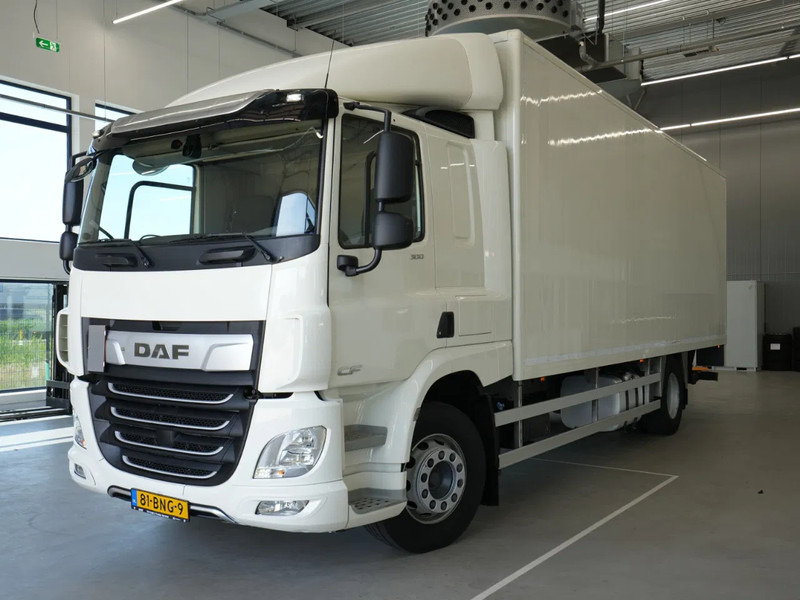 DAF CF 300 FA Sleeping Cab, New APK, Full Tank, New Tacho, 2t Laadklep - Skříňový nákladní auto: obrázok 1 DAF CF 300 FA Sleeping Cab, New APK, Full Tank, New Tacho, 2t Laadklep - Skříňový nákladní auto: obrázok 1