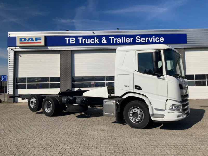 DAF XD 450 FAN CHASSIS SLEEPER CAB PTO STEERING LIFTAXLE 480WB - NEW - Podvozek s kabinou: obrázok 4 DAF XD 450 FAN CHASSIS SLEEPER CAB PTO STEERING LIFTAXLE 480WB - NEW - Podvozek s kabinou: obrázok 4