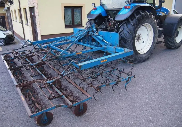 Agregat uprawowy Rabe Werk szerokość robocza 4,7m - Stroj na obrábanie pôdy: obrázok 1 Agregat uprawowy Rabe Werk szerokość robocza 4,7m - Stroj na obrábanie pôdy: obrázok 1