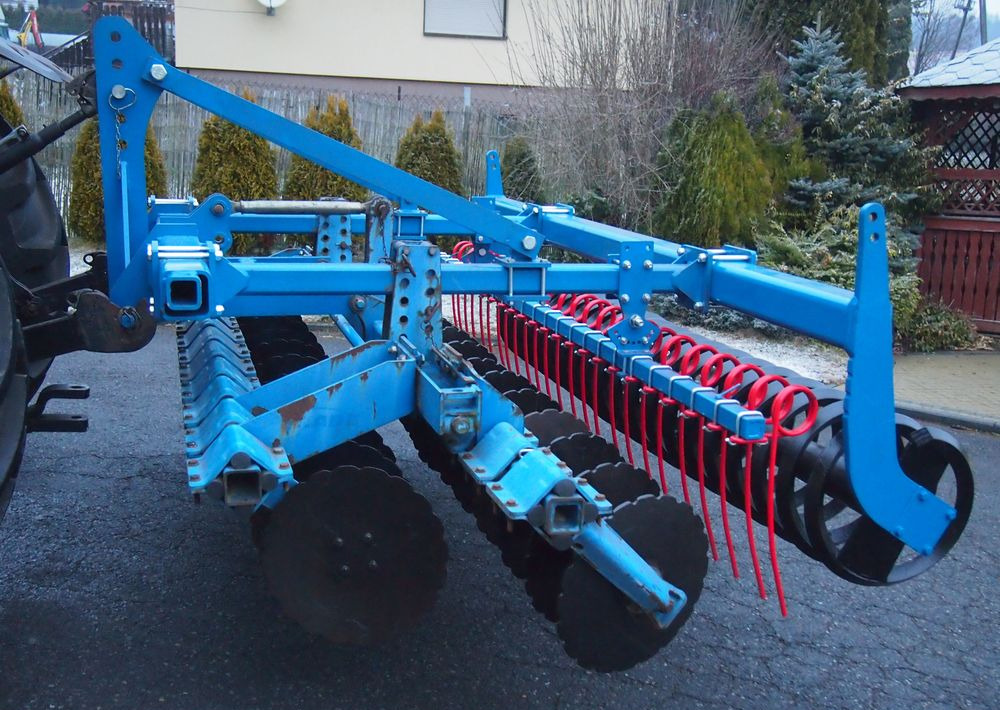 Brona talerzowa Rabe Werk RABE WERK Fielo biro 3000 2006 Brona talerzowa RABE - Diskový pluh: obrázok 4 Brona talerzowa Rabe Werk RABE WERK Fielo biro 3000 2006 Brona talerzowa RABE - Diskový pluh: obrázok 4