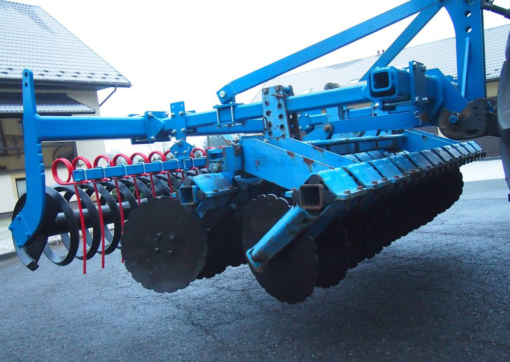 Brona talerzowa Rabe Werk RABE WERK Fielo biro 3000 2006 Brona talerzowa RABE - Diskový pluh: obrázok 3 Brona talerzowa Rabe Werk RABE WERK Fielo biro 3000 2006 Brona talerzowa RABE - Diskový pluh: obrázok 3