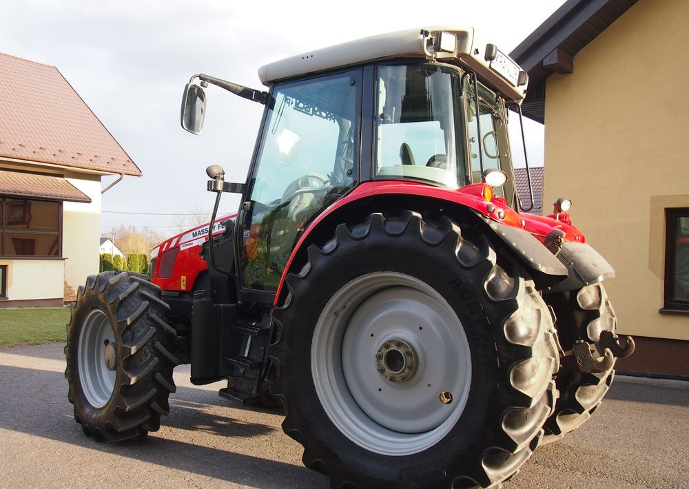 Ciągnik Massey Ferguson MF 6455 Dyna6 2013 Ciągnik Massey Ferguson 6455+TUZ - Traktor: obrázok 3 Ciągnik Massey Ferguson MF 6455 Dyna6 2013 Ciągnik Massey Ferguson 6455+TUZ - Traktor: obrázok 3