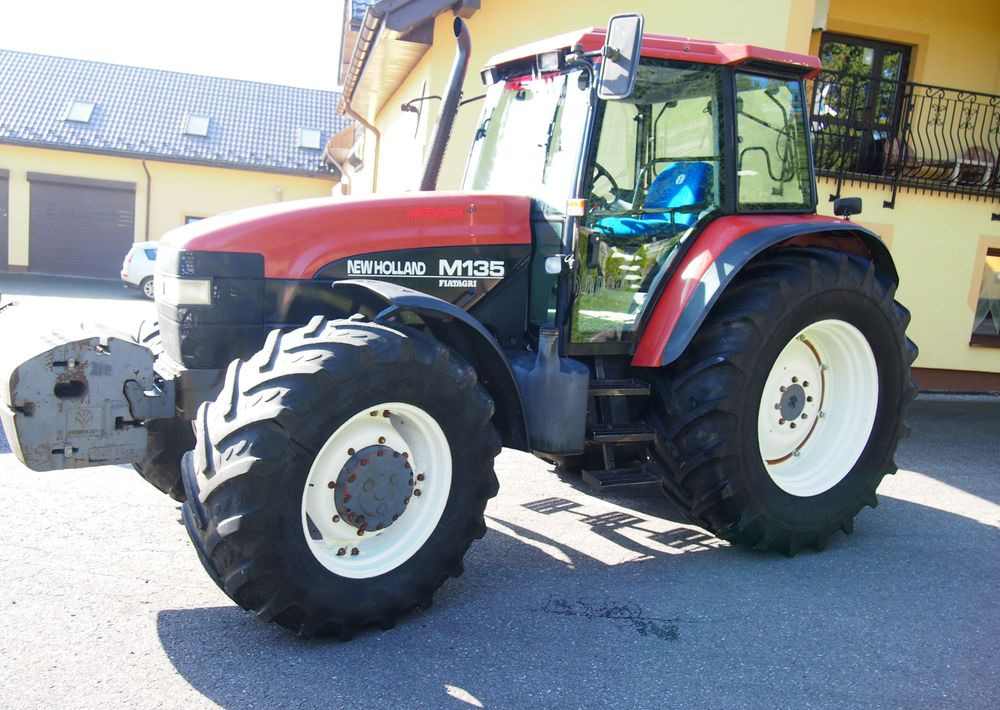 Ciągnik New Holland NH M 135 1998 NEW HOLLAND TM M135 - Traktor: obrázok 5 Ciągnik New Holland NH M 135 1998 NEW HOLLAND TM M135 - Traktor: obrázok 5