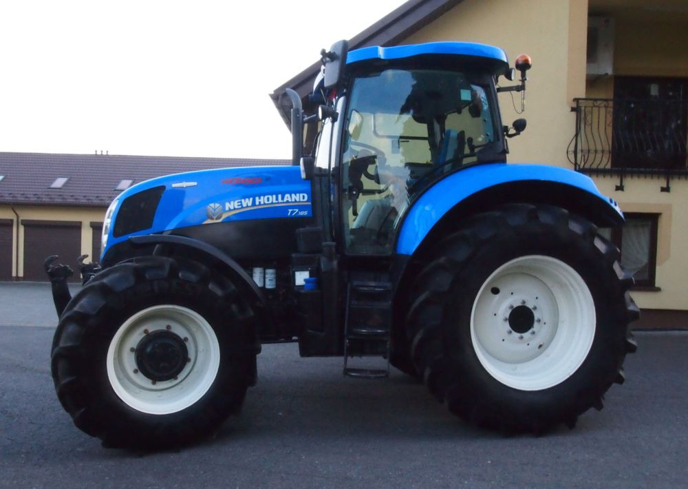 Ciągnik New Holland T7.185 2013 New Holland Autocommand i TUZ - Traktor: obrázok 2 Ciągnik New Holland T7.185 2013 New Holland Autocommand i TUZ - Traktor: obrázok 2