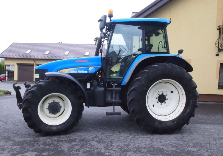 Ciągnik New Holland TM 140 2004 Przedni TUZ - Traktor: obrázok 5 Ciągnik New Holland TM 140 2004 Przedni TUZ - Traktor: obrázok 5
