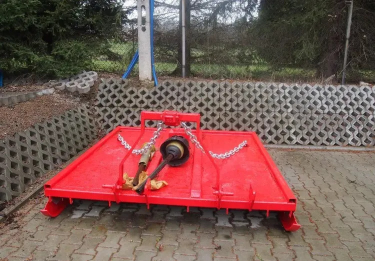 Leasing  Kosiarka Kuhn  2005 Kosiarka Kuhn  2005: obrázok 11