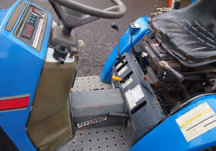 Kosiarka traktorek Iseki TMG T18 1995 hydro Diesel - Záhradná kosačka: obrázok 4 Kosiarka traktorek Iseki TMG T18 1995 hydro Diesel - Záhradná kosačka: obrázok 4