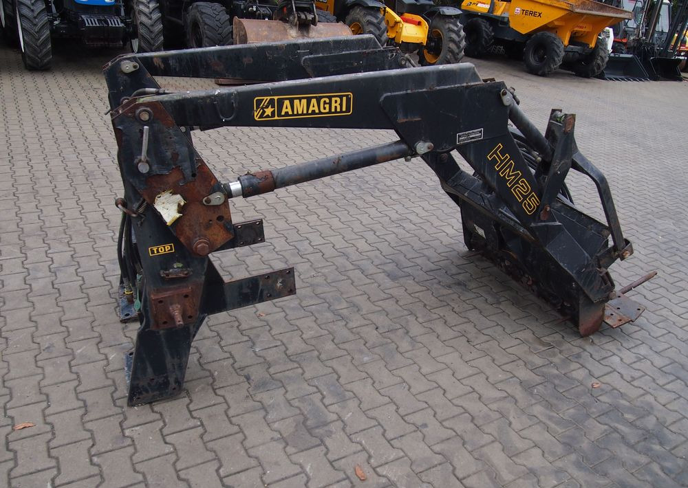 Ładowacz czołowy Amagri HM 25 1999 Tur AMAGRI do Renault 90-34 - Predný nakladač na traktor: obrázok 4 Ładowacz czołowy Amagri HM 25 1999 Tur AMAGRI do Renault 90-34 - Predný nakladač na traktor: obrázok 4