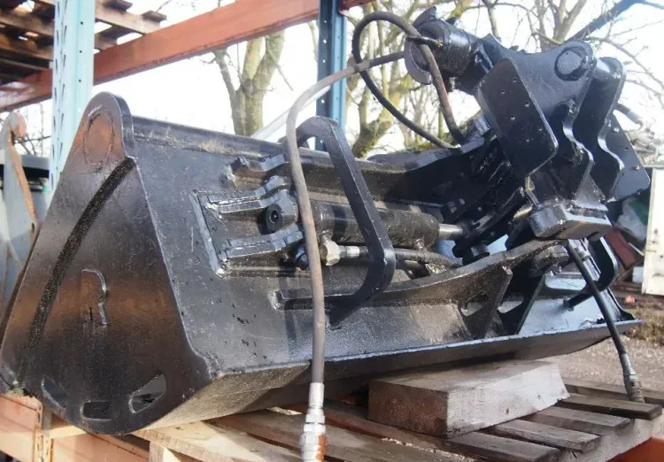Łyżka skarpowa (skarpówka) hydrauliczna - Lyžica pre rýpadlo: obrázok 3 Łyżka skarpowa (skarpówka) hydrauliczna - Lyžica pre rýpadlo: obrázok 3