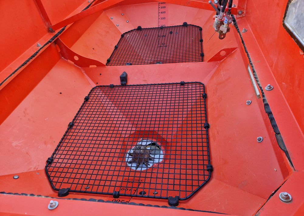 Rozmetač hnojiva Rozsiewacz nawozów Kuhn AXIS 30,1 2008 Rozsiewacz KUHN RAUCH: obrázok 8 Rozmetač hnojiva Rozsiewacz nawozów Kuhn AXIS 30,1 2008 Rozsiewacz KUHN RAUCH: obrázok 8