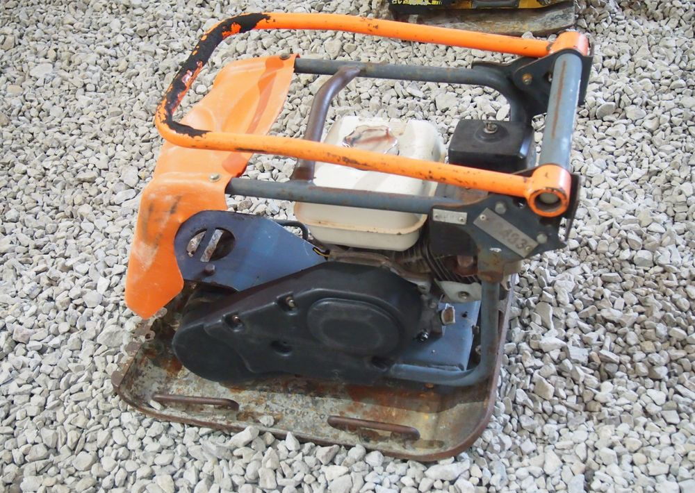 Ubijarka Belle PC5000E 2009 Zagęszczarka ubijarka Bella - Vibračná doska: obrázok 4 Ubijarka Belle PC5000E 2009 Zagęszczarka ubijarka Bella - Vibračná doska: obrázok 4