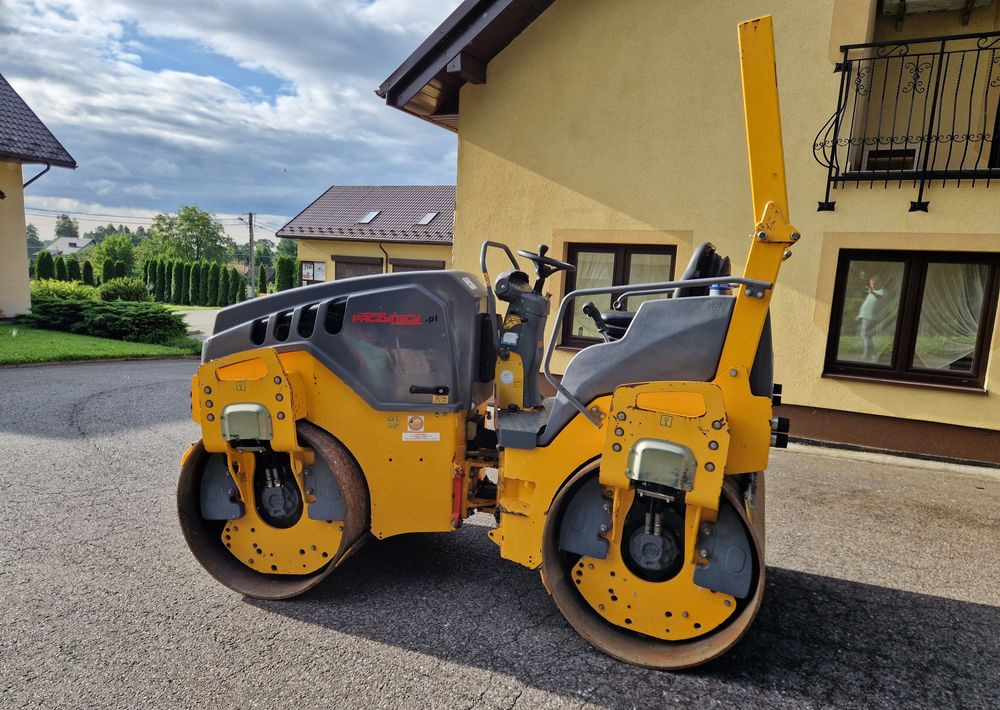 Walec Hamm HD14VV 2014 Walec HAMM HD 14VV silnik KUBOTA - Valec: obrázok 3 Walec Hamm HD14VV 2014 Walec HAMM HD 14VV silnik KUBOTA - Valec: obrázok 3