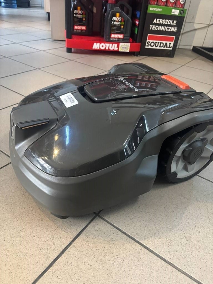 Husqvarna Automower 310  - Záhradná kosačka: obrázok 5 Husqvarna Automower 310  - Záhradná kosačka: obrázok 5