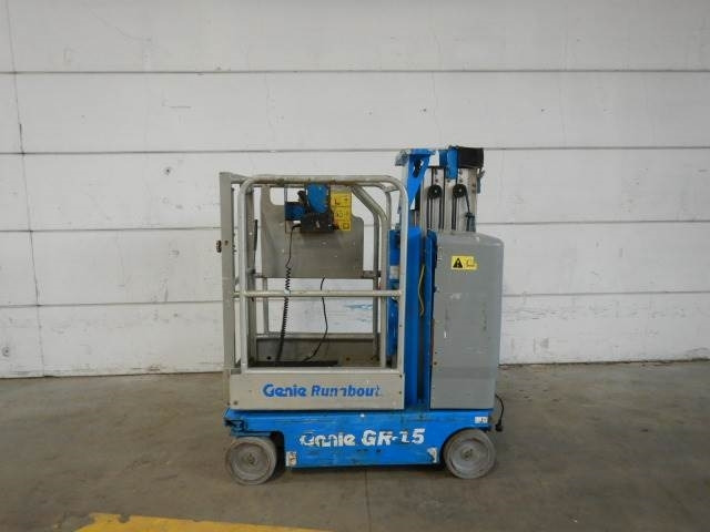 Genie GR15 - Stĺpová plošina: obrázok 1 Genie GR15 - Stĺpová plošina: obrázok 1