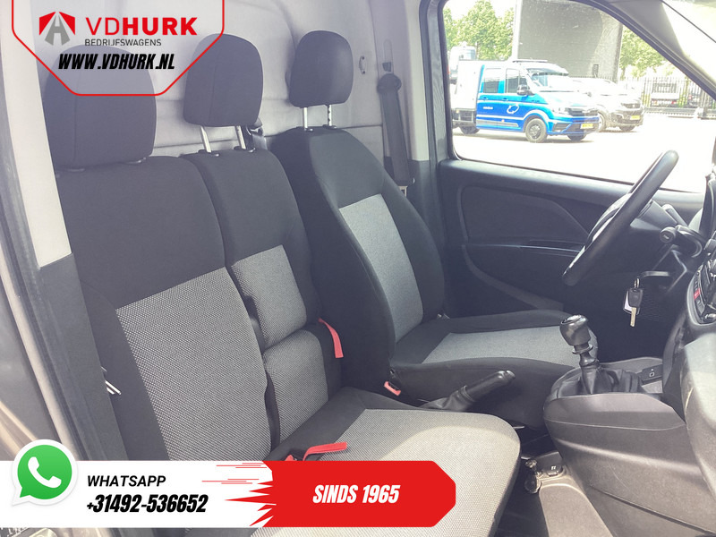 Malá dodávka Fiat Dobló Cargo 1.6 MJ 105 pk 3Pers./ Airco/ Cruise/ Navi/ Trekhaak: obrázok 10 Malá dodávka Fiat Dobló Cargo 1.6 MJ 105 pk 3Pers./ Airco/ Cruise/ Navi/ Trekhaak: obrázok 10