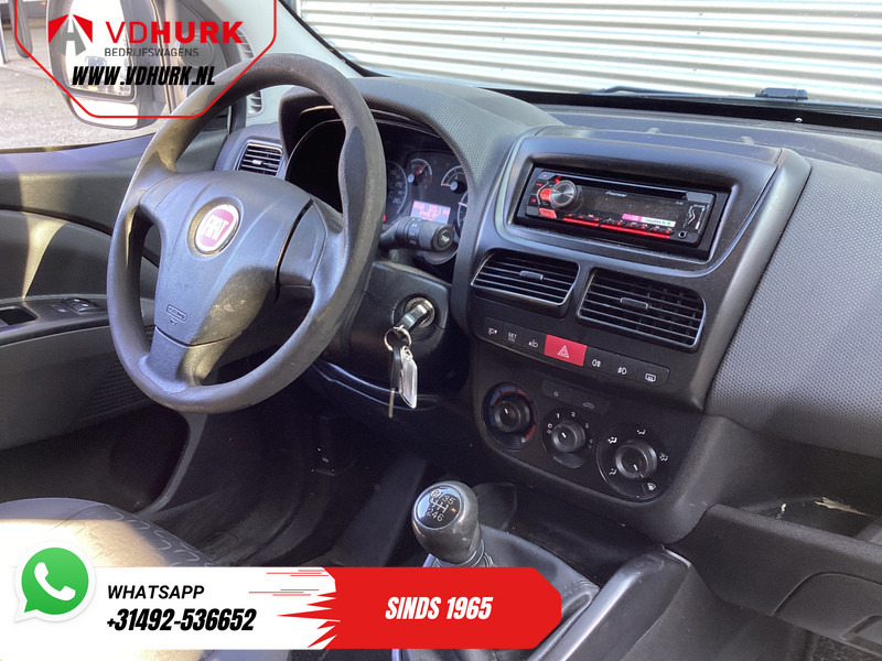 Fiat Dobló Cargo 1.6 MJ 105 pk EXPORT ONLY Airco/ PDC/ Trekhaak - Malá dodávka: obrázok 3 Fiat Dobló Cargo 1.6 MJ 105 pk EXPORT ONLY Airco/ PDC/ Trekhaak - Malá dodávka: obrázok 3