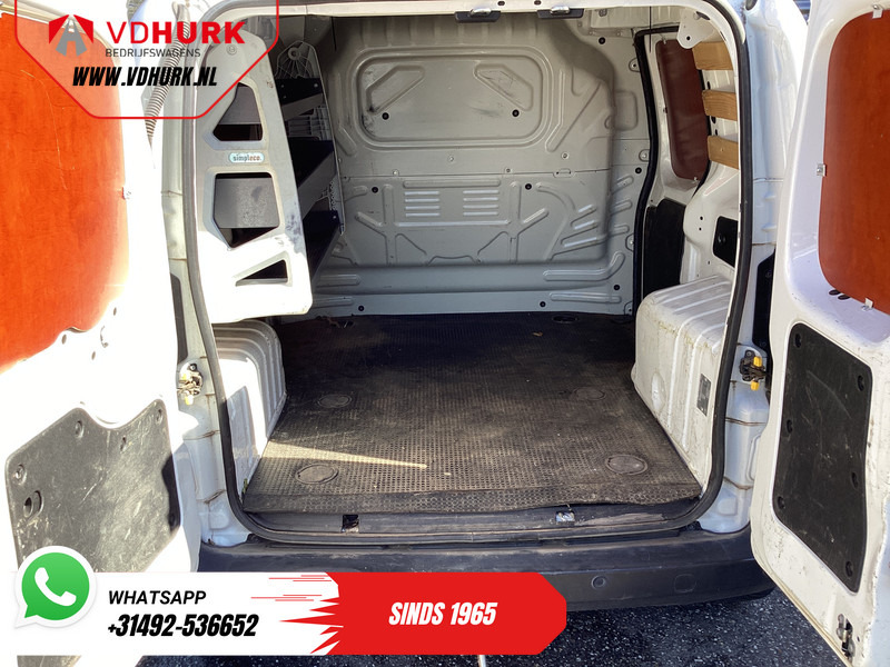 Fiat Fiorino 1.3 MJ 75 pk EXPORT APK 09-2026/ Airco/ Trekhaak/ Lichtbalk/ PDC - Malá dodávka: obrázok 5 Fiat Fiorino 1.3 MJ 75 pk EXPORT APK 09-2026/ Airco/ Trekhaak/ Lichtbalk/ PDC - Malá dodávka: obrázok 5