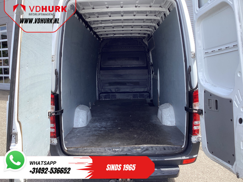 Mercedes-Benz Sprinter 313 2.2 CDI L3H2 EXPORT ONLY Airco/ Cruise/ Camera/ Carplay/ Trekhaak - Furgon: obrázok 4 Mercedes-Benz Sprinter 313 2.2 CDI L3H2 EXPORT ONLY Airco/ Cruise/ Camera/ Carplay/ Trekhaak - Furgon: obrázok 4