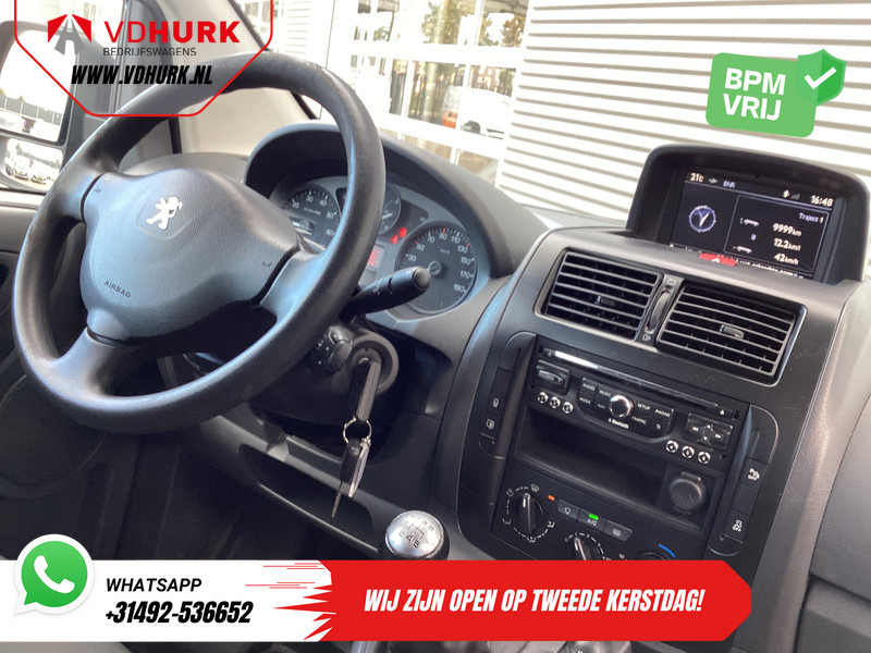 Peugeot Expert 2.0 HDI 130 pk L2 Dubbel Cabine DC EXPORT Airco/ Cruise/ Navi/ PDC/ Trekhaak - Malá dodávka, Dodávkа s dvojitou kabínou: obrázok 3 Peugeot Expert 2.0 HDI 130 pk L2 Dubbel Cabine DC EXPORT Airco/ Cruise/ Navi/ PDC/ Trekhaak - Malá dodávka, Dodávkа s dvojitou kabínou: obrázok 3