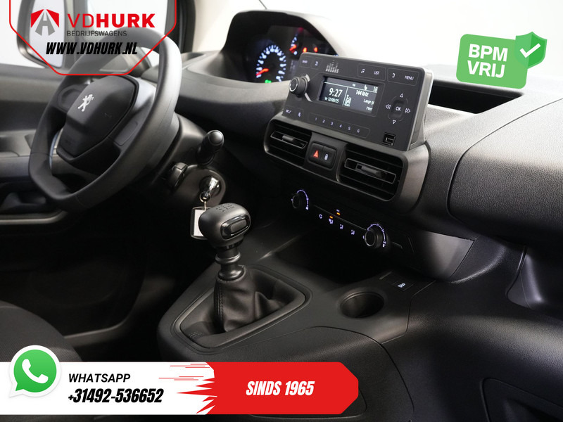 Peugeot Partner 1.2 PureTech 110 pk BPM VRIJ/ BENZINE/ PDC/ Cruise/ Airco - Malá dodávka: obrázok 3 Peugeot Partner 1.2 PureTech 110 pk BPM VRIJ/ BENZINE/ PDC/ Cruise/ Airco - Malá dodávka: obrázok 3