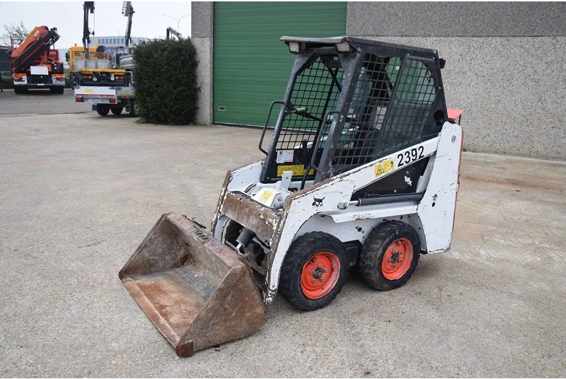 Bobcat S70 - Šmykom riadený nakladač: obrázok 5 Bobcat S70 - Šmykom riadený nakladač: obrázok 5