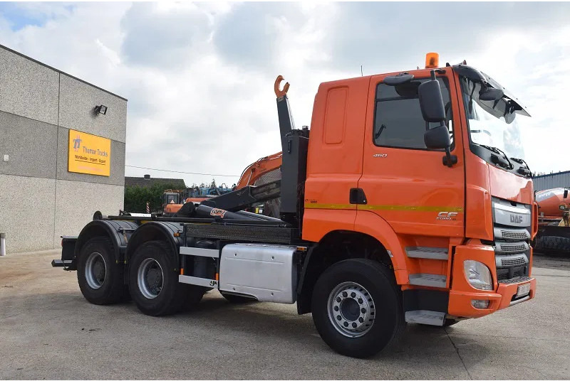 DAF CF 460 - Hákový nosič kontajnerov: obrázok 4 DAF CF 460 - Hákový nosič kontajnerov: obrázok 4
