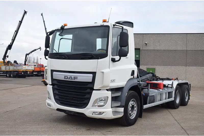DAF CF 460 - Hákový nosič kontajnerov: obrázok 2 DAF CF 460 - Hákový nosič kontajnerov: obrázok 2