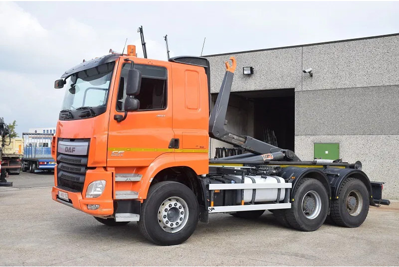 DAF CF 460 - Hákový nosič kontajnerov: obrázok 4 DAF CF 460 - Hákový nosič kontajnerov: obrázok 4