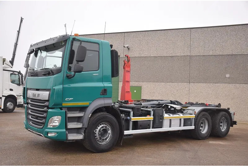 DAF CF 480 - Hákový nosič kontajnerov: obrázok 2 DAF CF 480 - Hákový nosič kontajnerov: obrázok 2