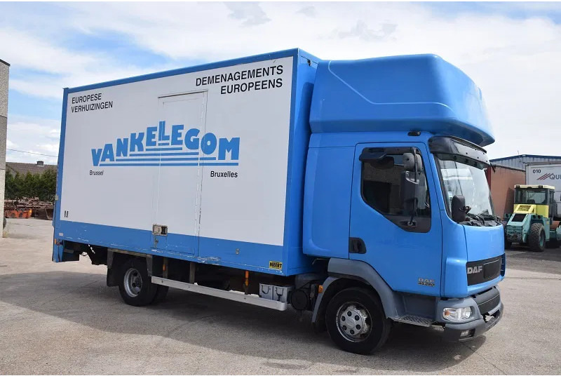 DAF LF 220 LF45 220 - Skříňový nákladní auto: obrázok 5 DAF LF 220 LF45 220 - Skříňový nákladní auto: obrázok 5
