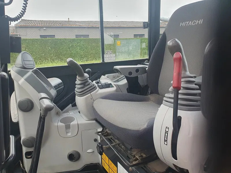 Hitachi ZX33U -5A -CLR - Mini rýpadlo: obrázok 5 Hitachi ZX33U -5A -CLR - Mini rýpadlo: obrázok 5