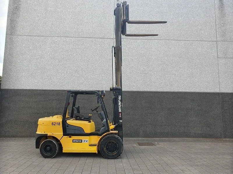 Hyundai 45DS.7E 7 ton 45DS.7E - Vysokozdvižný vozík: obrázok 2 Hyundai 45DS.7E 7 ton 45DS.7E - Vysokozdvižný vozík: obrázok 2
