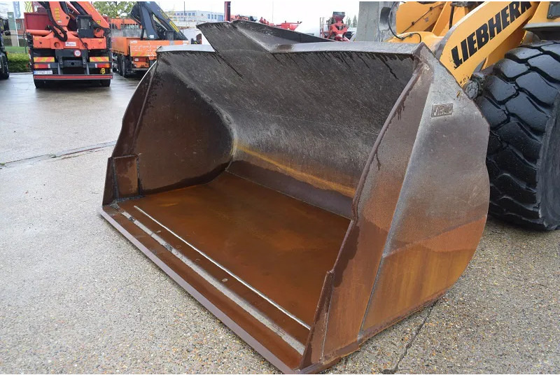 Liebherr L576 X power -stock id93 - Kolesový nakladač: obrázok 4 Liebherr L576 X power -stock id93 - Kolesový nakladač: obrázok 4