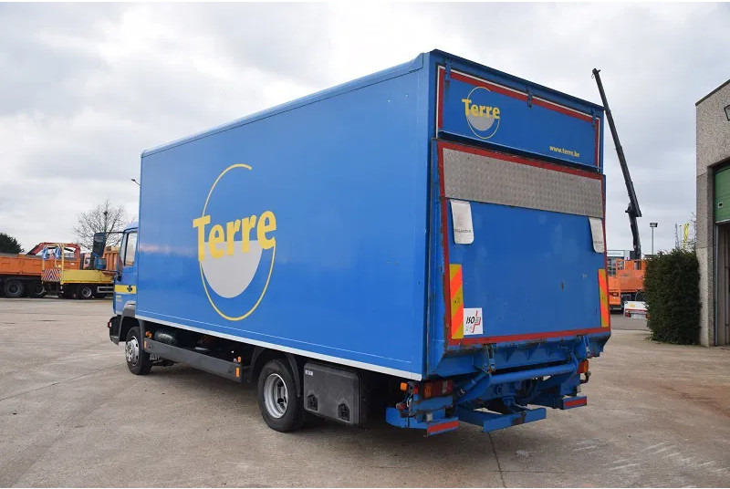 MAN L2000 - Skříňový nákladní auto: obrázok 4 MAN L2000 - Skříňový nákladní auto: obrázok 4