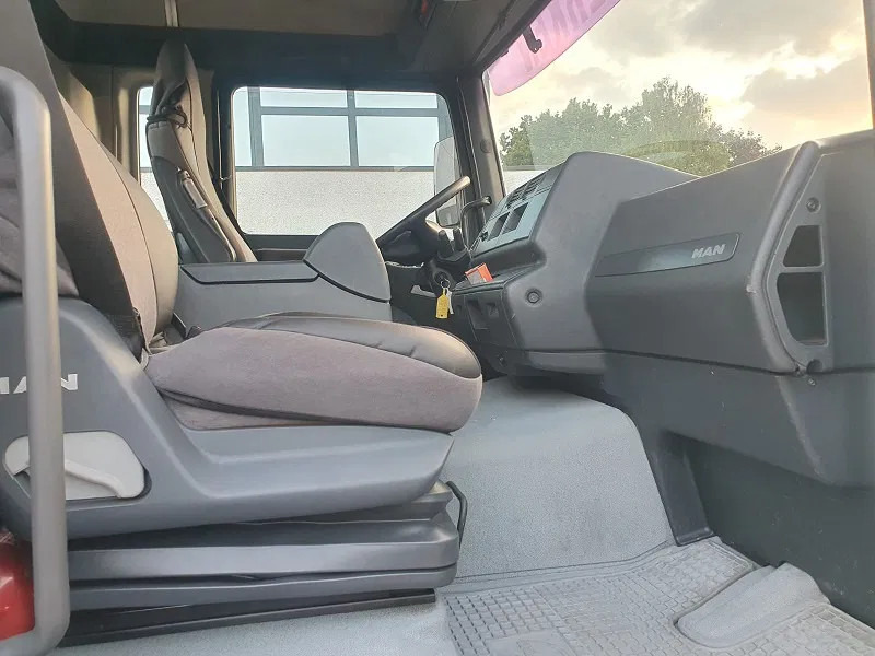 MAN TG 310 A - Hákový nosič kontajnerov: obrázok 5 MAN TG 310 A - Hákový nosič kontajnerov: obrázok 5