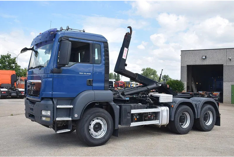 MAN TGS 33.440 - Hákový nosič kontajnerov: obrázok 3 MAN TGS 33.440 - Hákový nosič kontajnerov: obrázok 3