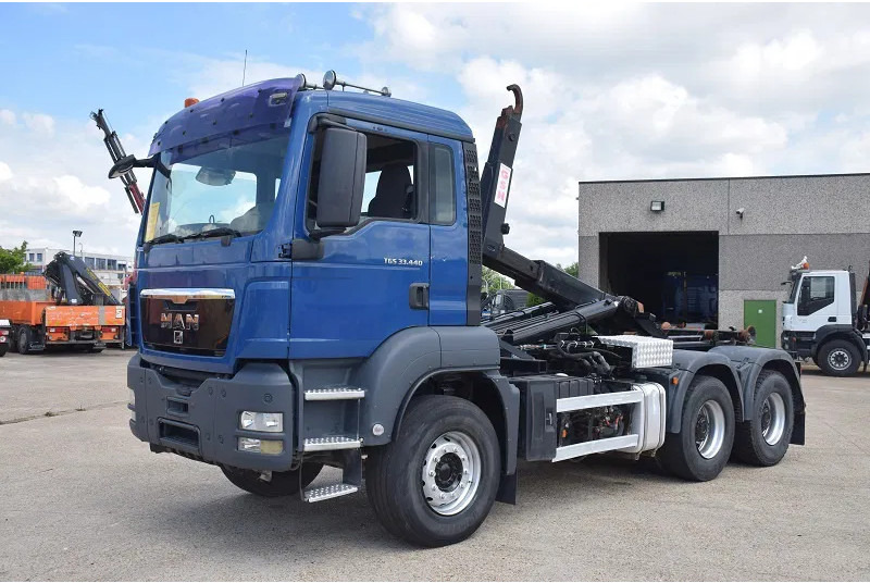 MAN TGS 33.440 - Hákový nosič kontajnerov: obrázok 1 MAN TGS 33.440 - Hákový nosič kontajnerov: obrázok 1