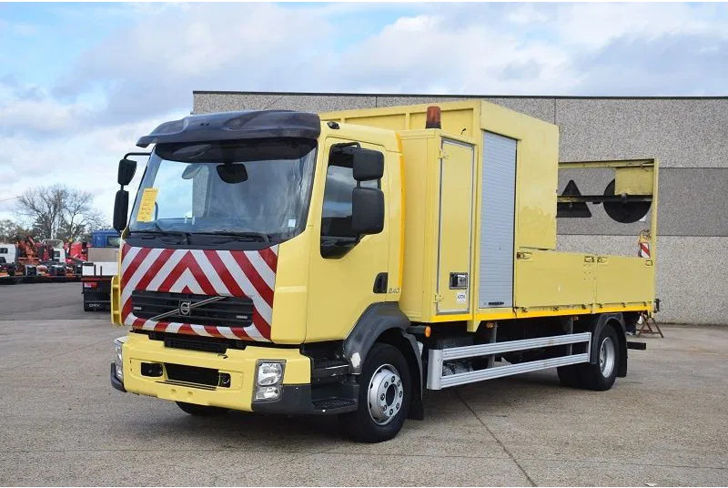 Volvo FL 250 - Valníkový/ Plošinový nákladný automobil: obrázok 2 Volvo FL 250 - Valníkový/ Plošinový nákladný automobil: obrázok 2