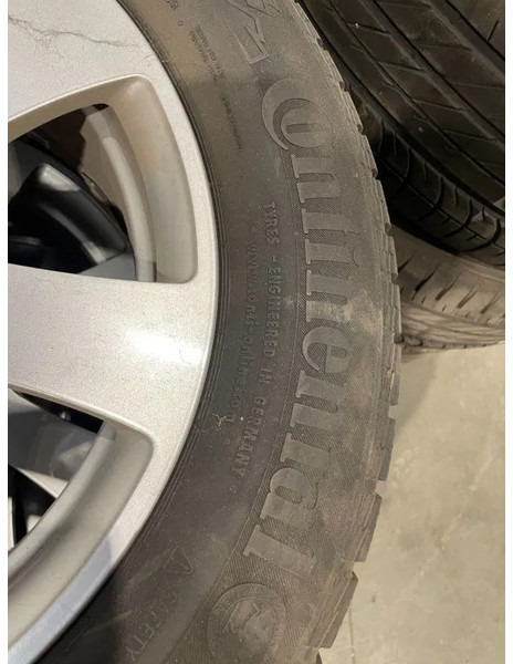 Continental Mercedes velgen met Continental banden 235/60 R17 102H M+S - Pneumatiky a disky pre Automobil: obrázok 2 Continental Mercedes velgen met Continental banden 235/60 R17 102H M+S - Pneumatiky a disky pre Automobil: obrázok 2