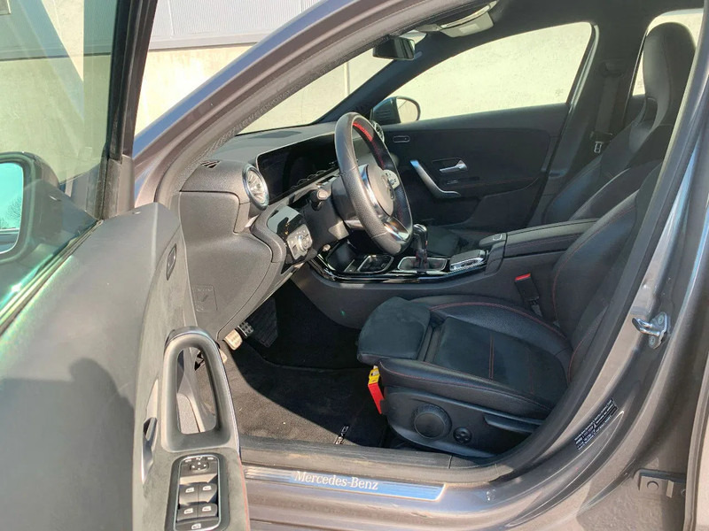 Mercedes-Benz A-Klasse A200 - Automobil: obrázok 3 Mercedes-Benz A-Klasse A200 - Automobil: obrázok 3