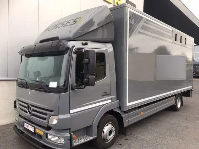 Mercedes-Benz Atego 1018 *Cruise control*Airco*Achteruitrijcamera*elektrische ruiten - Nákladné auto na prepravu koní: obrázok 1 Mercedes-Benz Atego 1018 *Cruise control*Airco*Achteruitrijcamera*elektrische ruiten - Nákladné auto na prepravu koní: obrázok 1
