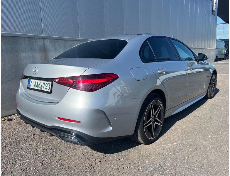 Mercedes-Benz C-Klasse C300e Sedan*AMG PAKKET*NIGHT PAKKET*HEADUPDISPL*360°CAM* - Sedan: obrázok 2 Mercedes-Benz C-Klasse C300e Sedan*AMG PAKKET*NIGHT PAKKET*HEADUPDISPL*360°CAM* - Sedan: obrázok 2