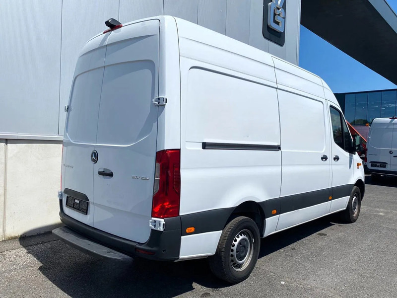 Mercedes-Benz Sprinter 317 CDI*L2H2*360°CAMERA*TEMPOMAT*NAVIGATIE*STOELVERWARMING* - Furgon: obrázok 2 Mercedes-Benz Sprinter 317 CDI*L2H2*360°CAMERA*TEMPOMAT*NAVIGATIE*STOELVERWARMING* - Furgon: obrázok 2