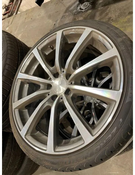 Pirelli *Brock velgen met Pirelli banden *235/35 ZR19 - Pneumatiky a disky pre Automobil: obrázok 1 Pirelli *Brock velgen met Pirelli banden *235/35 ZR19 - Pneumatiky a disky pre Automobil: obrázok 1