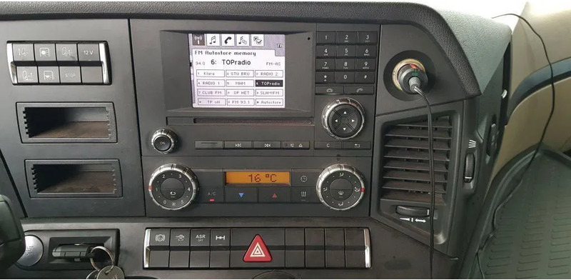 Mercedes-Benz Actros 1842 MLS - Ťahač: obrázok 4 Mercedes-Benz Actros 1842 MLS - Ťahač: obrázok 4